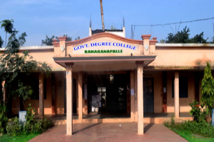 https://cache.careers360.mobi/media/colleges/social-media/media-gallery/23870/2020/3/12/Campus View of Government Degree College Banganapalle_Campus-View.png